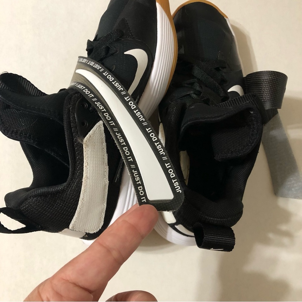 Nike Hyperset men’s size 7.5 black white CI2956-010 athletic tennis shoe sneaker - Picture 13 of 13